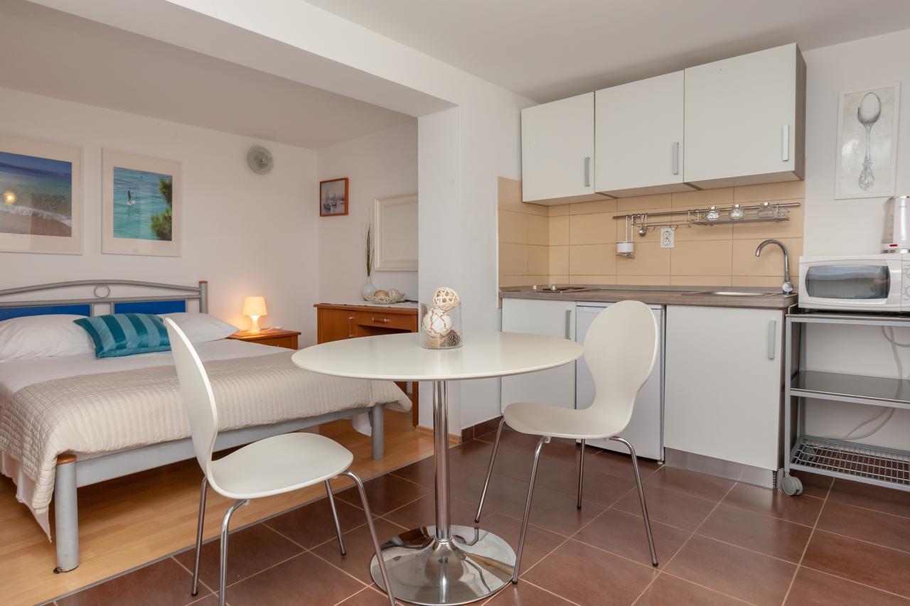 Villa Livia Apartments Bol Luaran gambar