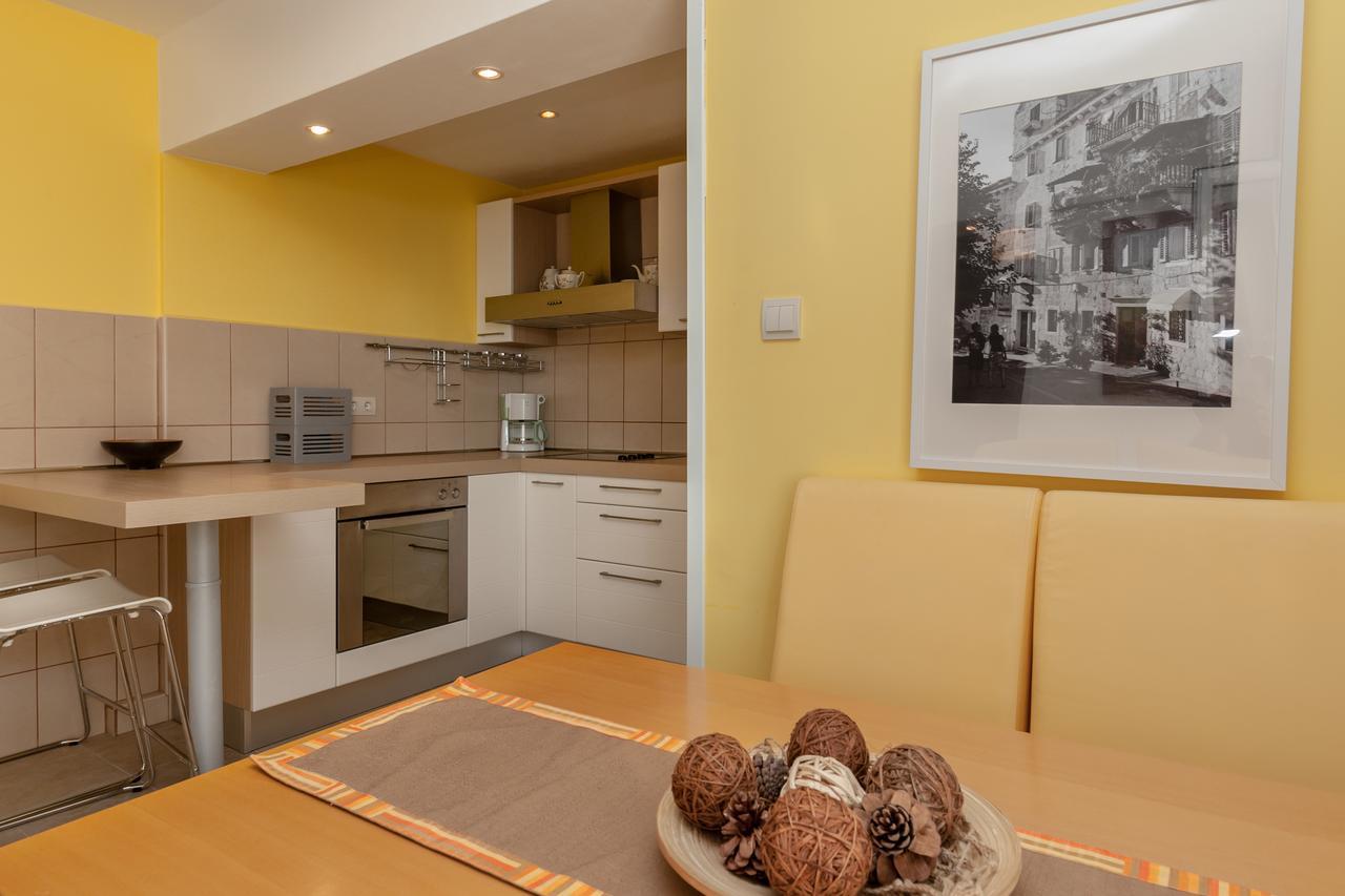 Villa Livia Apartments Bol Luaran gambar