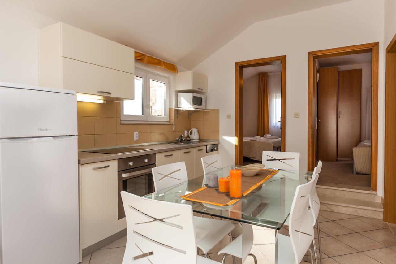Villa Livia Apartments Bol Luaran gambar